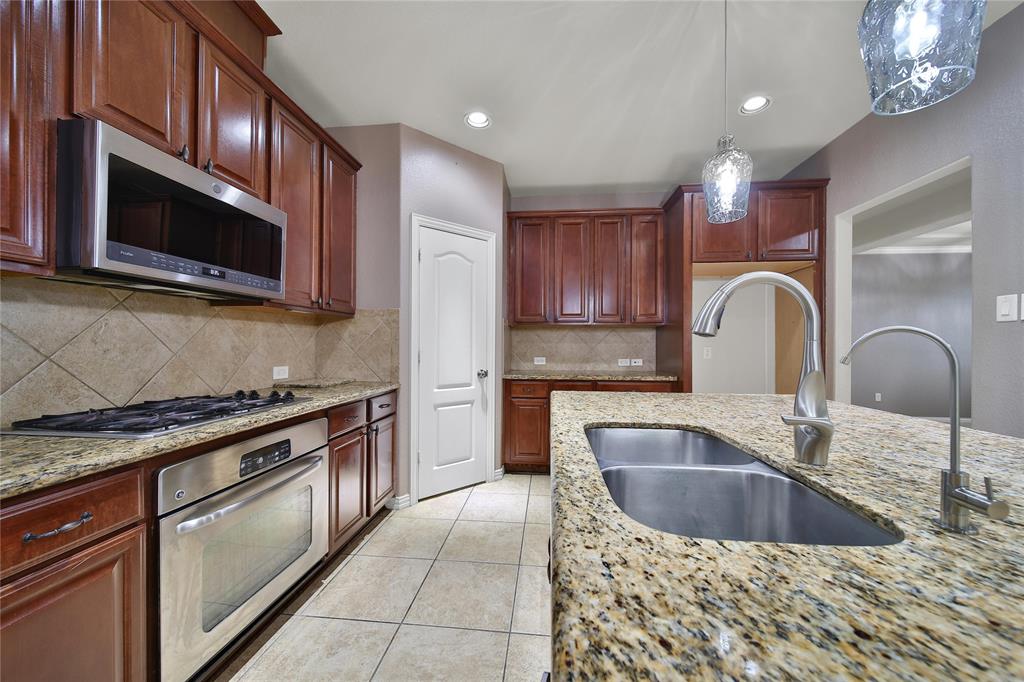 12119 Bayou Junction Road, Cypress, Texas image 9