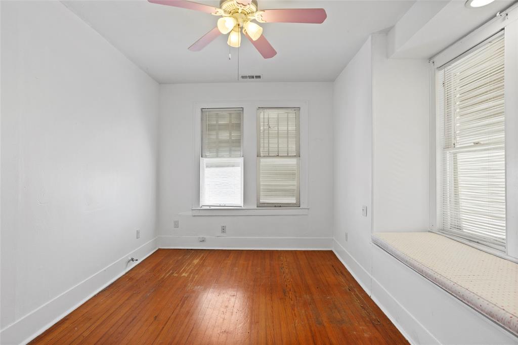 4128 Avenue R 1/2, Galveston, Texas image 19