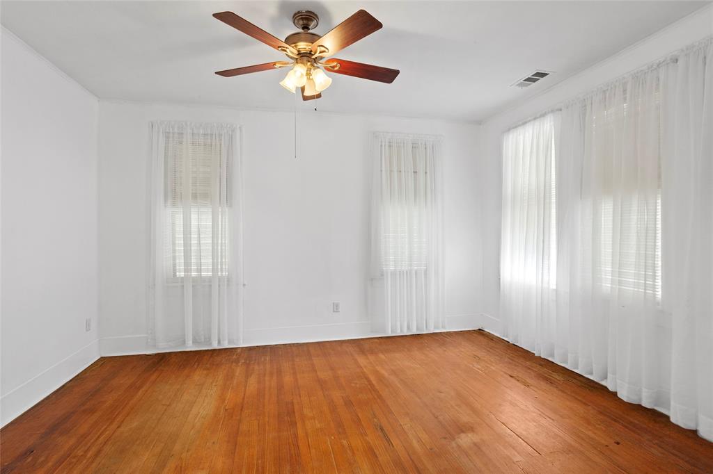 4128 Avenue R 1/2, Galveston, Texas image 11
