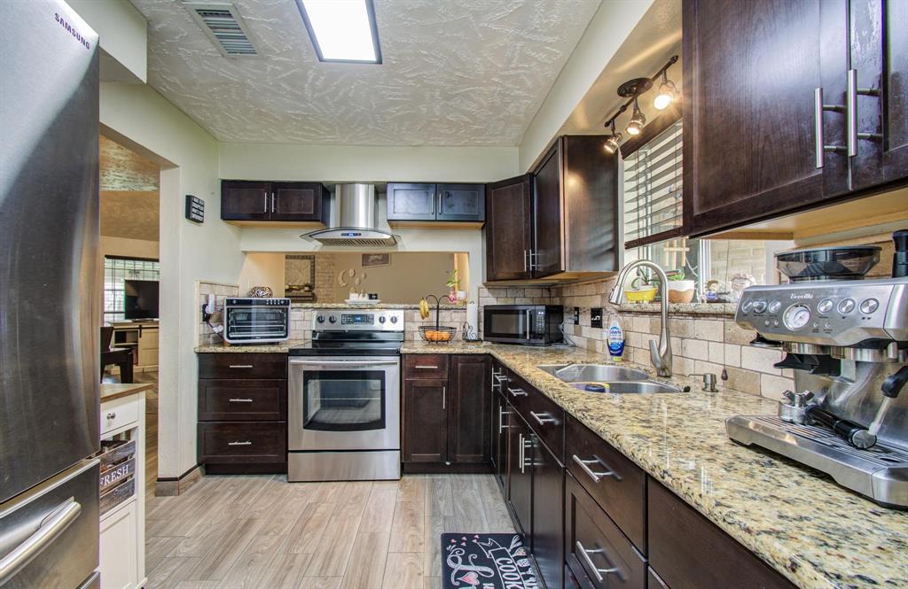 8419 NW Blacksmith Divide, Houston, Texas image 13