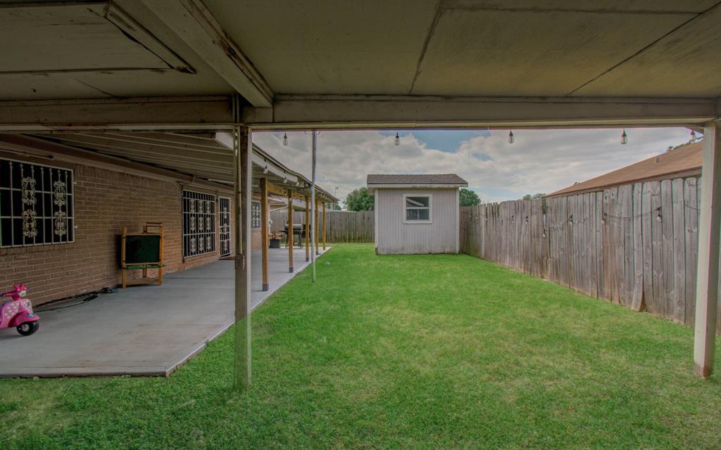 8419 NW Blacksmith Divide, Houston, Texas image 32