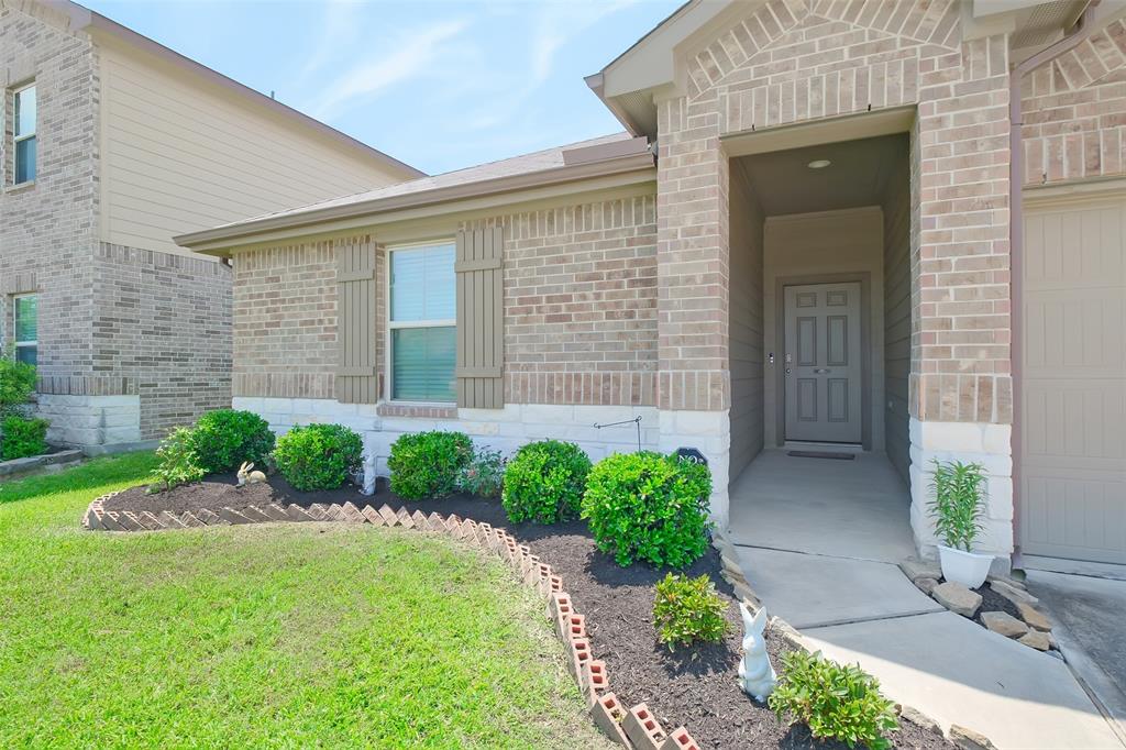 8434 Violet Hills Lane, Rosharon, Texas image 3