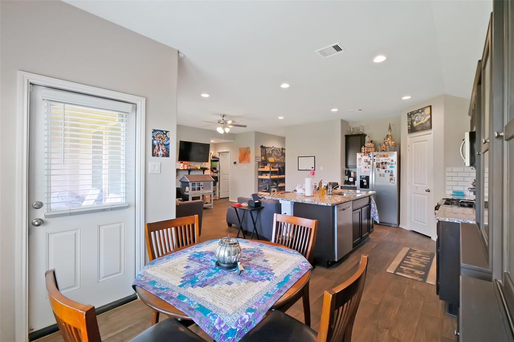8434 Violet Hills Lane, Rosharon, Texas image 12