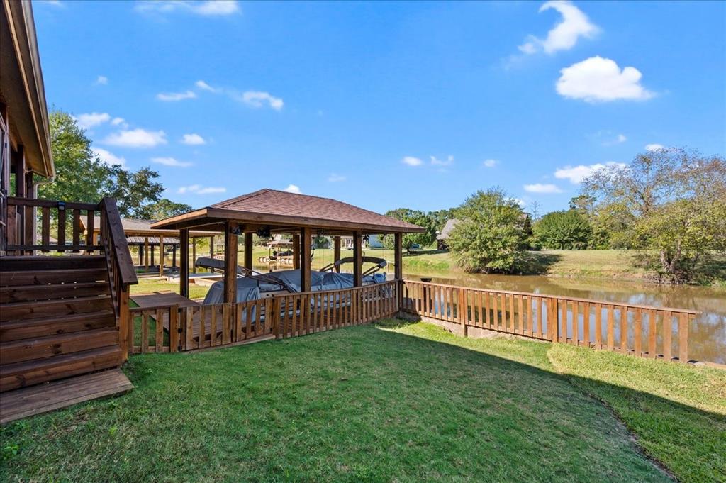 8 Hunters Creek Drive, Huntsville, Texas image 11