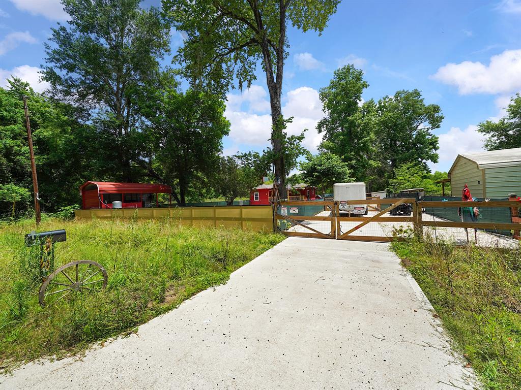 29 County Road 2131 #A, Cleveland, Texas image 4