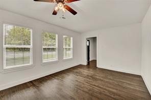 9 Park Street, Baytown, Texas image 6