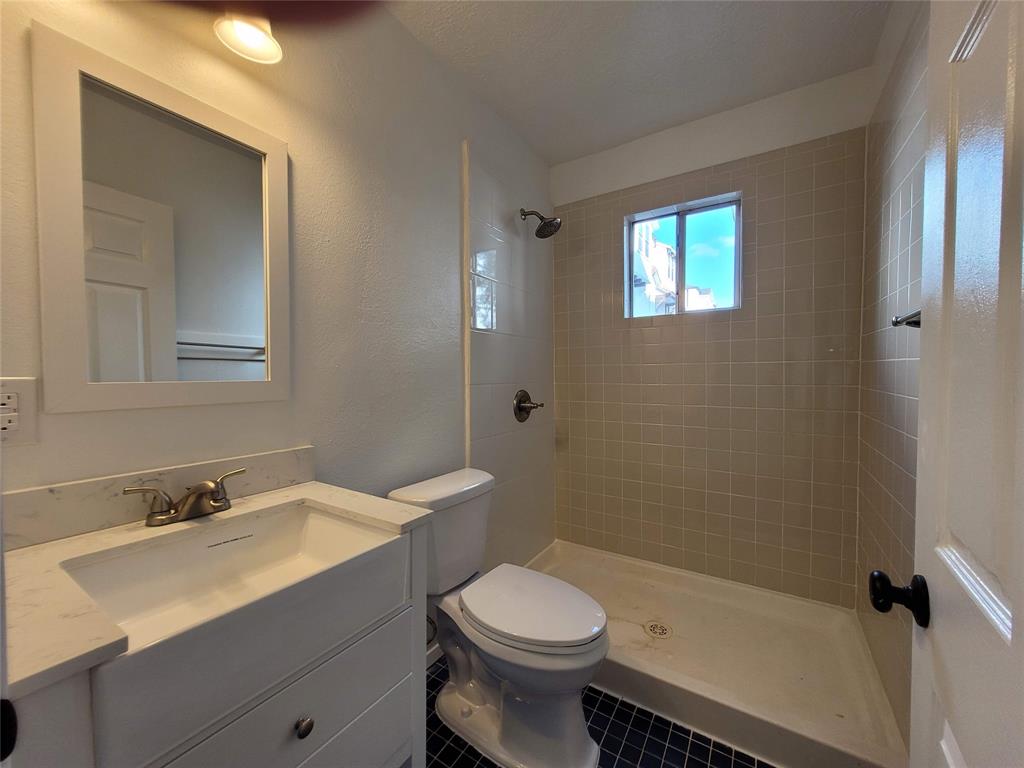 9350 Country Creek Drive #77, Houston, Texas image 22