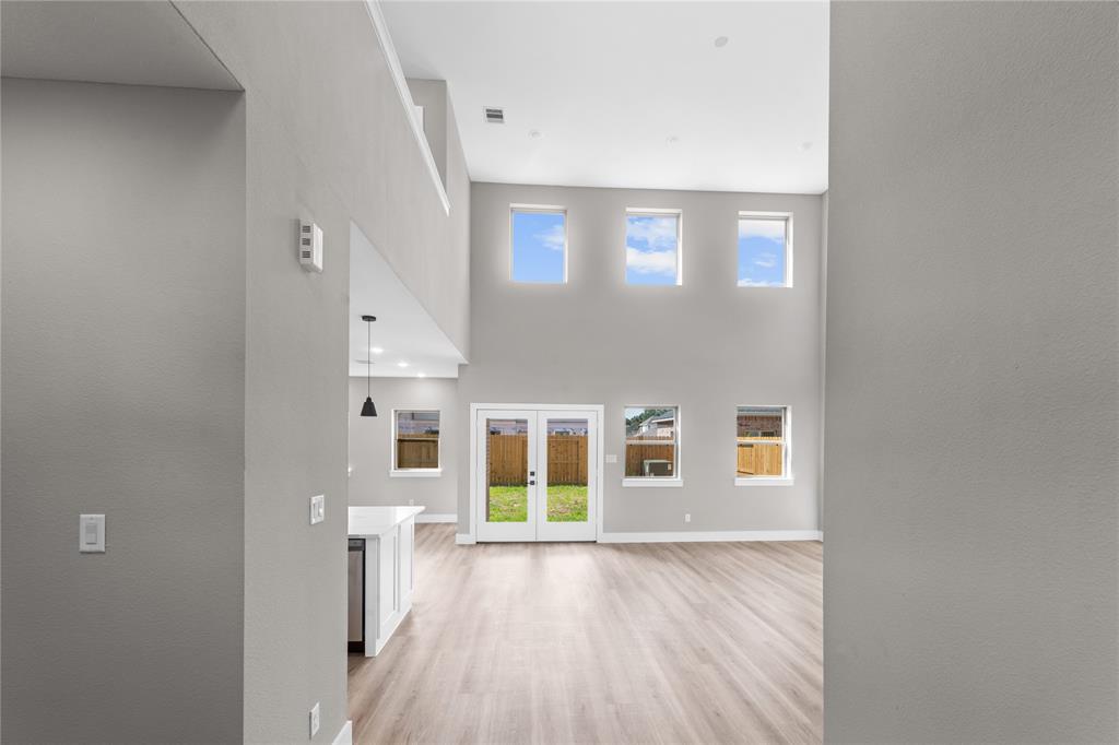 2607 Martinas Court
