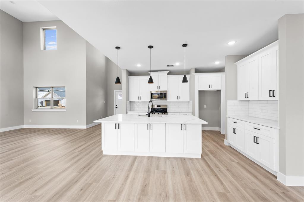 2607 Martinas Court