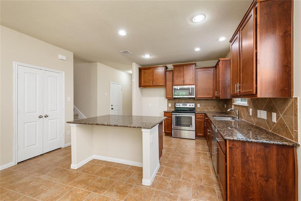 17423 Waterview Drive