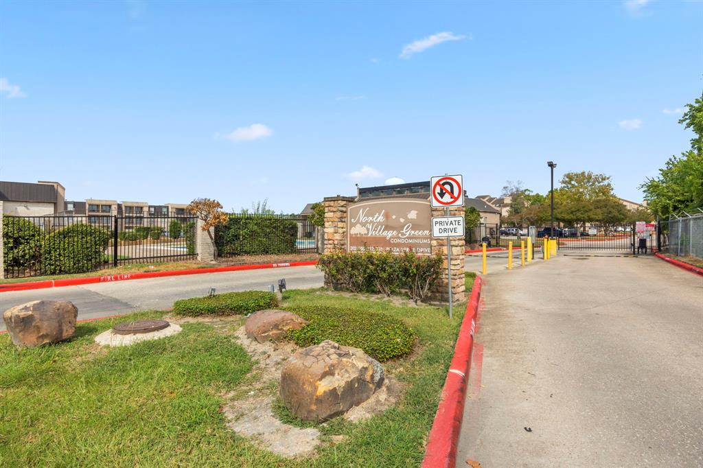 206 Plaza Verde Drive #D35, Houston, Texas image 18