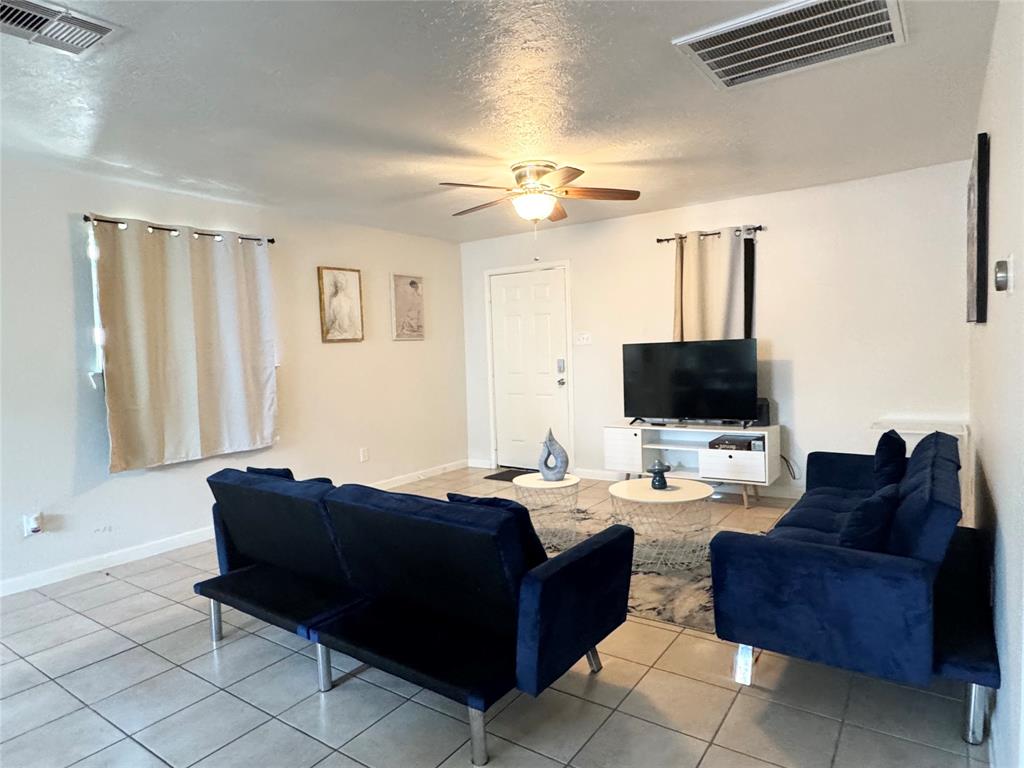 601 Main Street B