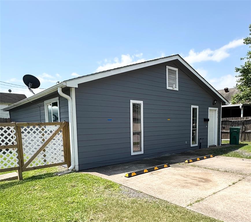 601 Main Street B