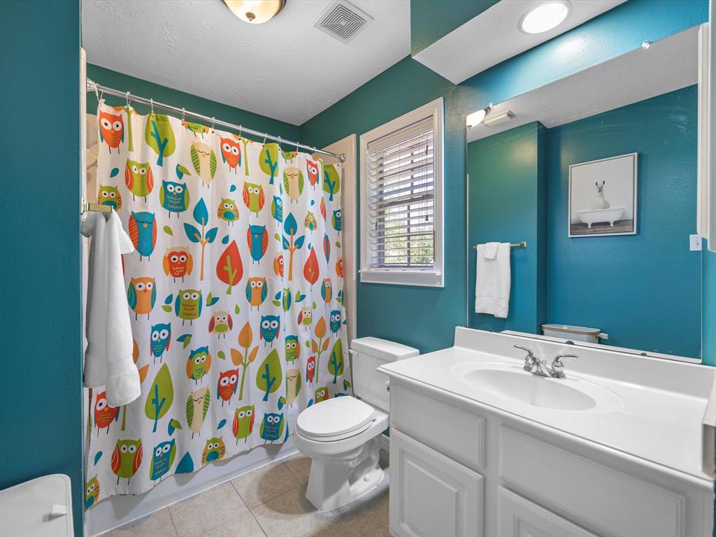 6315 Sevenleaf Lane, Kingwood, Texas image 27
