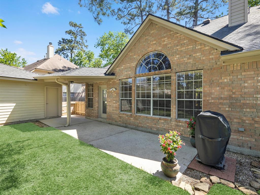 6315 Sevenleaf Lane, Kingwood, Texas image 30