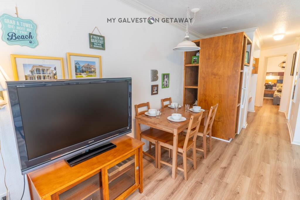 6300 Seawall Boulevard 9228