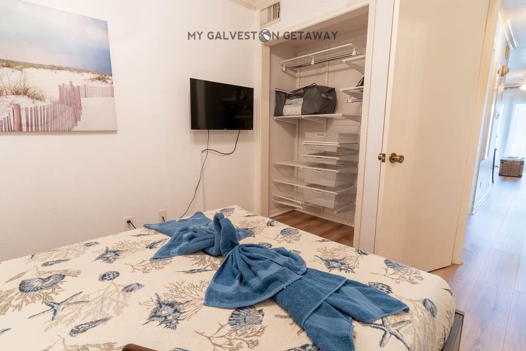 6300 Seawall Boulevard 9228