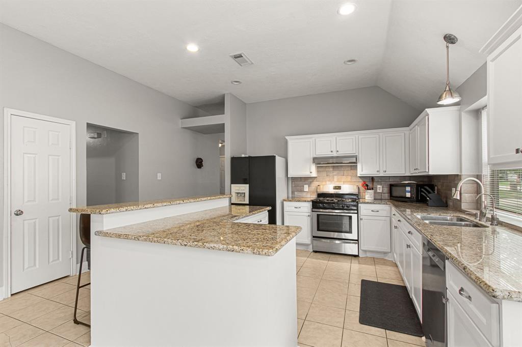 20314 Pomegranate Lane, Katy, Texas image 8