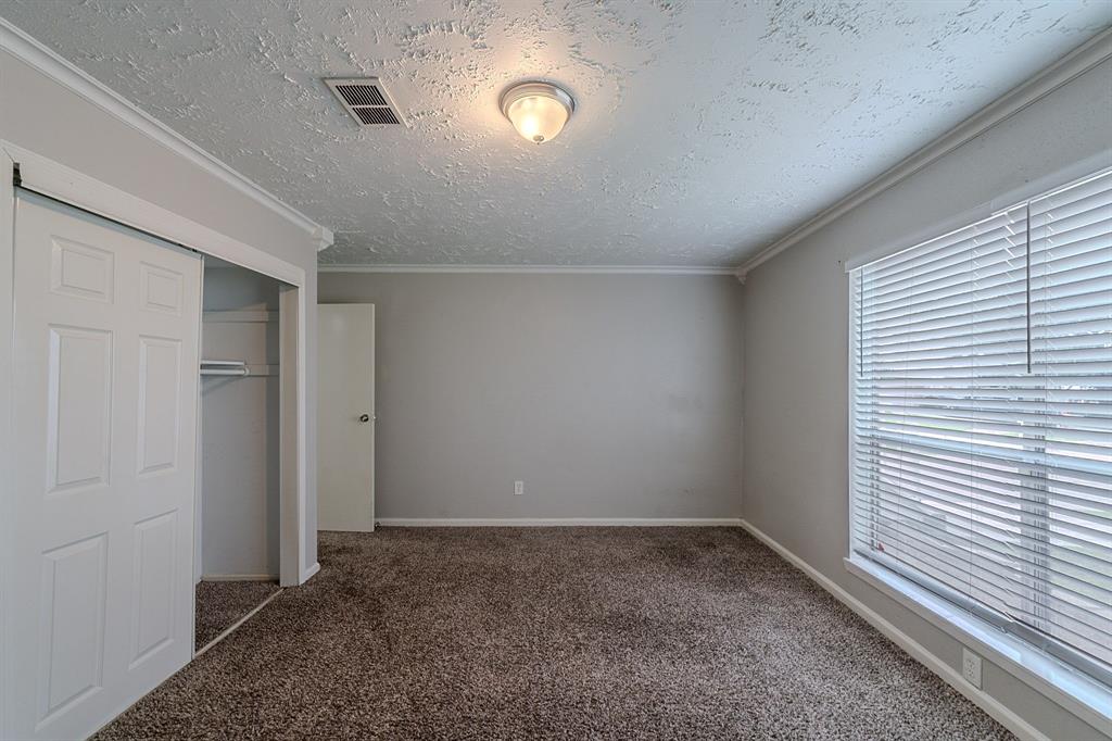 20211 Big Timber Court, Humble, Texas image 18