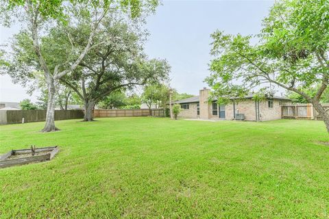 A home in League City