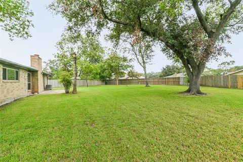 A home in League City