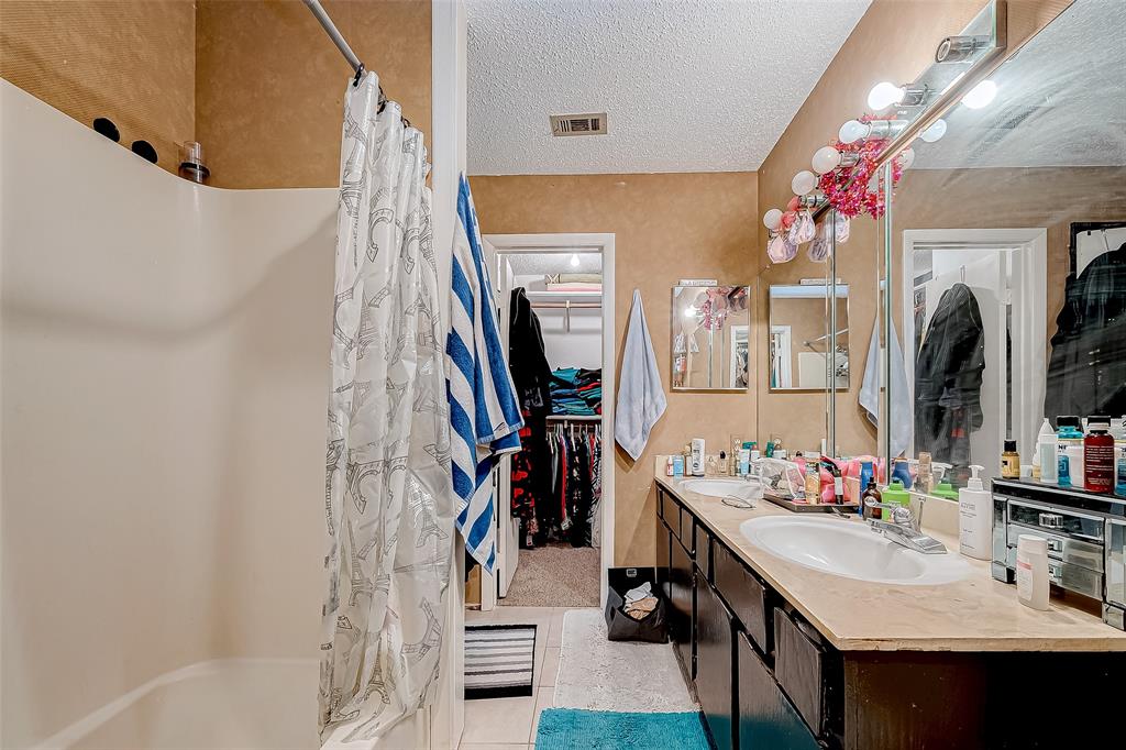 8267 Wednesbury Lane, Houston, Texas image 41