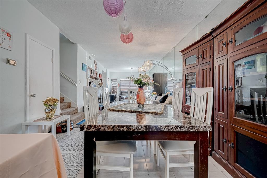 8267 Wednesbury Lane, Houston, Texas image 5