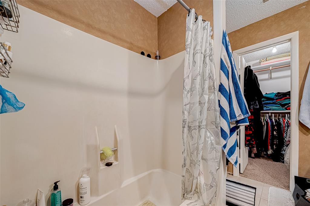 8267 Wednesbury Lane, Houston, Texas image 40