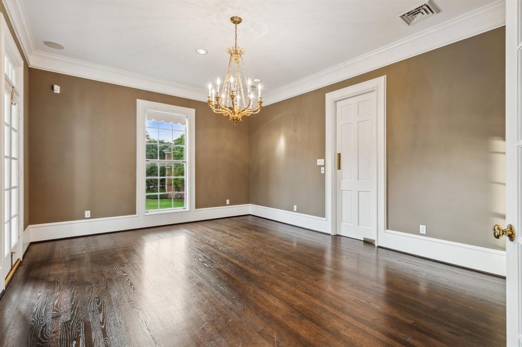 1110 Larkspur Lane, Seabrook, Texas image 7
