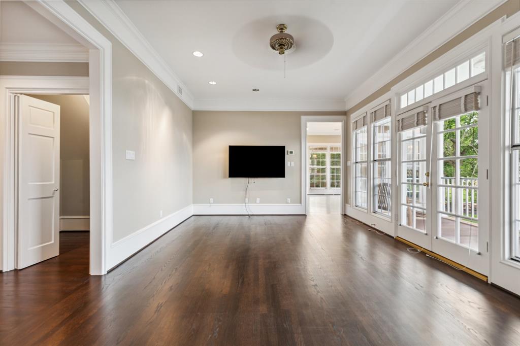 1110 Larkspur Lane, Seabrook, Texas image 11