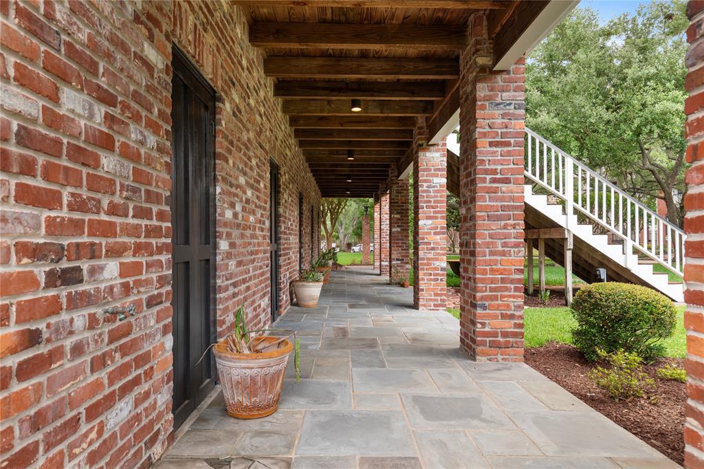 1110 Larkspur Lane, Seabrook, Texas image 33