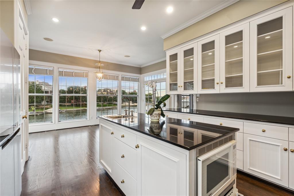 1110 Larkspur Lane, Seabrook, Texas image 14