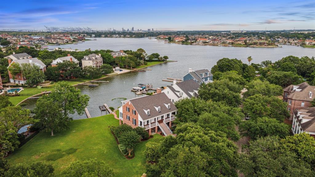 1110 Larkspur Lane, Seabrook, Texas image 46