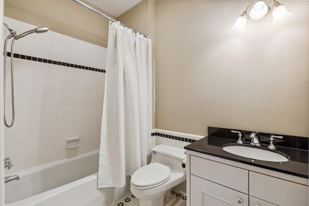 1110 Larkspur Lane, Seabrook, Texas image 32