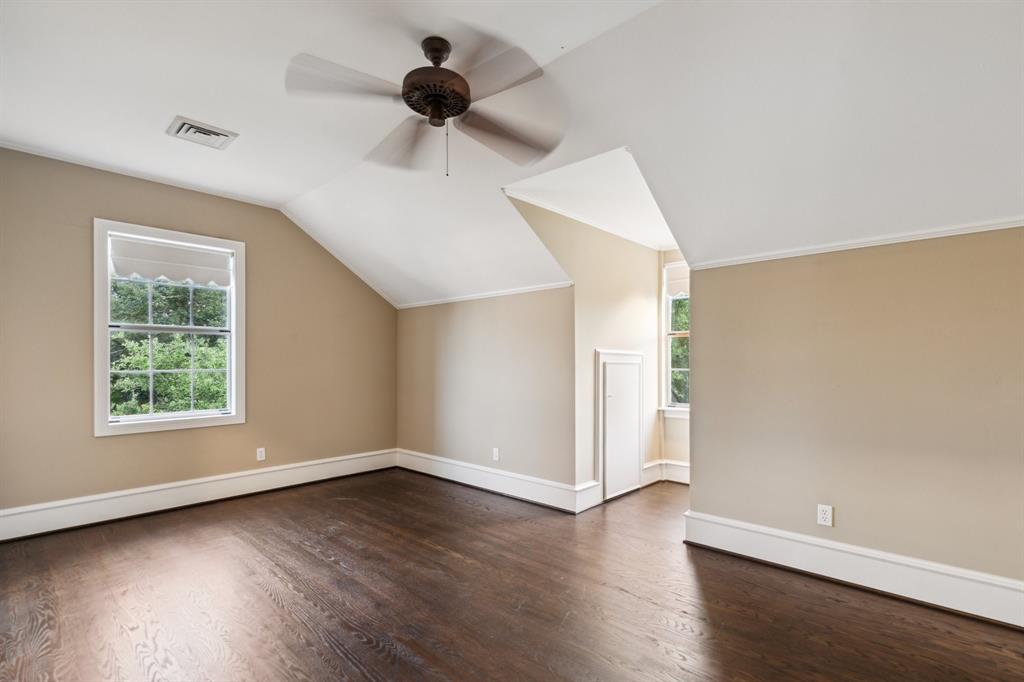 1110 Larkspur Lane, Seabrook, Texas image 31