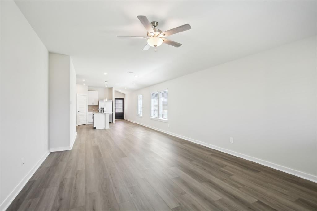 328 Willow Sage Court, Montgomery, Texas image 6