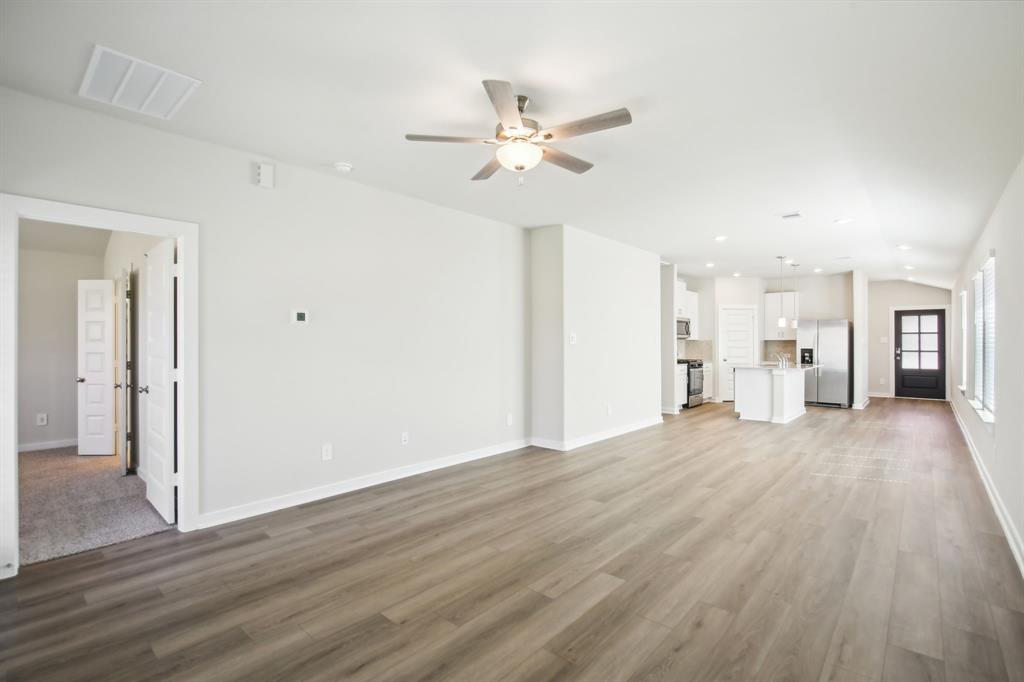 328 Willow Sage Court, Montgomery, Texas image 7