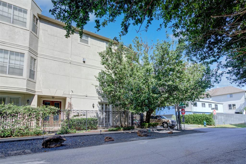 105 Detering Street, Houston, Texas image 10