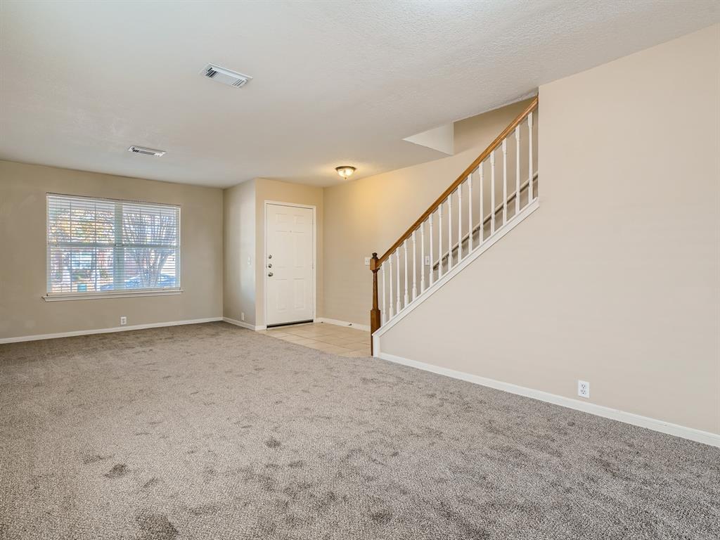 Photo 9 of 28 of 17415 Prospect Meadows Drive house