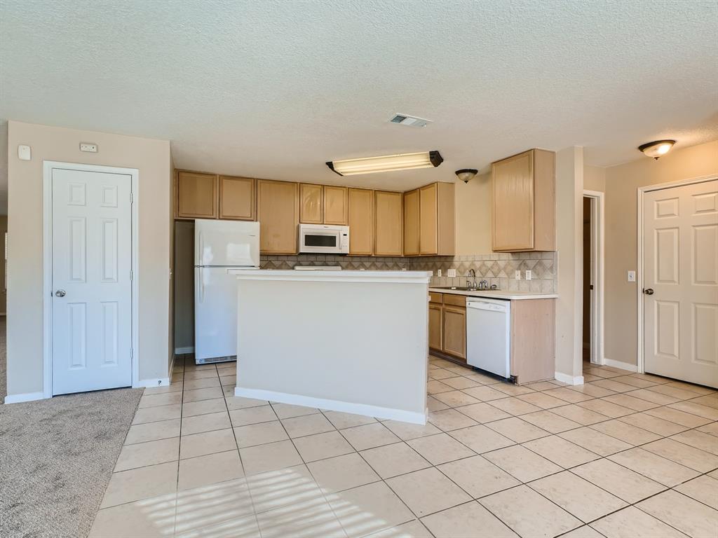 Photo 11 of 28 of 17415 Prospect Meadows Drive house