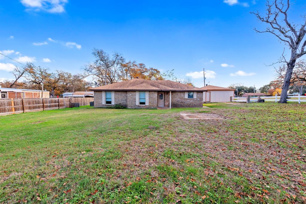853 7th Street, Somerville, Texas image 33