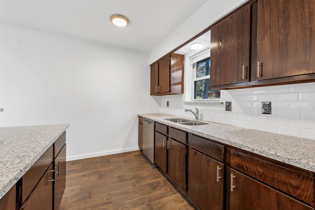 853 7th Street, Somerville, Texas image 6