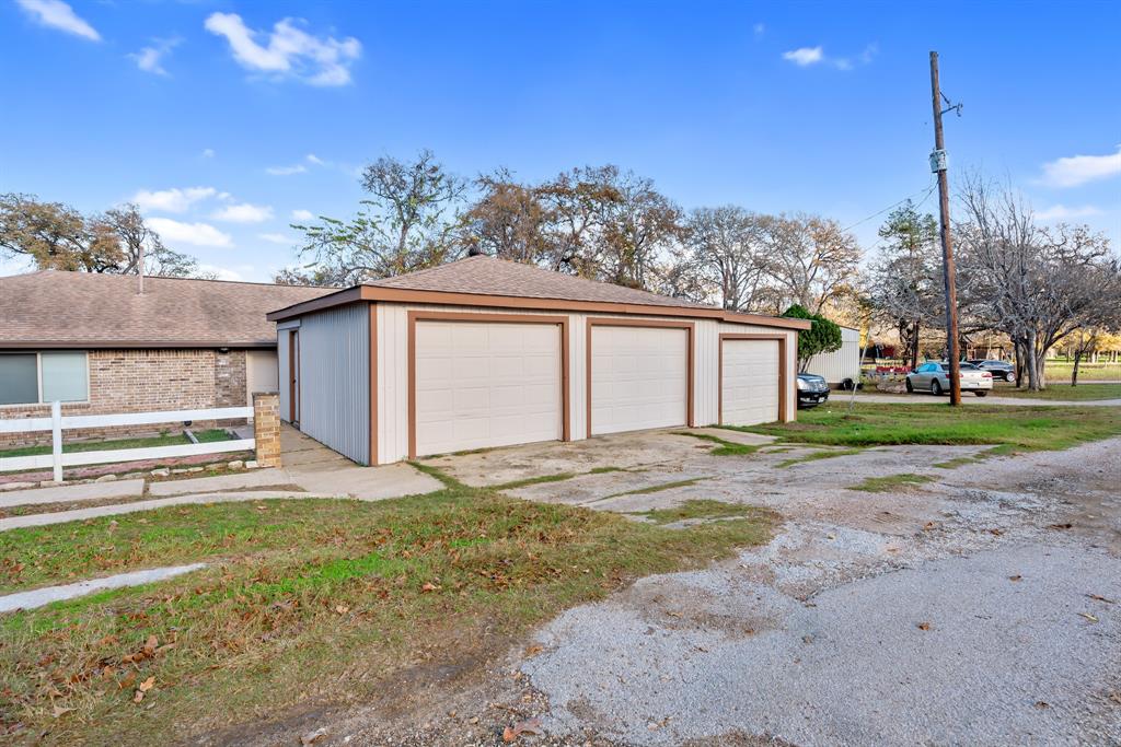 853 7th Street, Somerville, Texas image 32