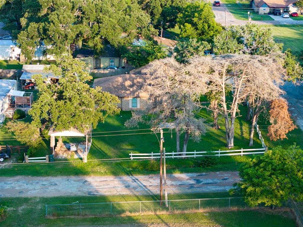 853 7th Street, Somerville, Texas image 14