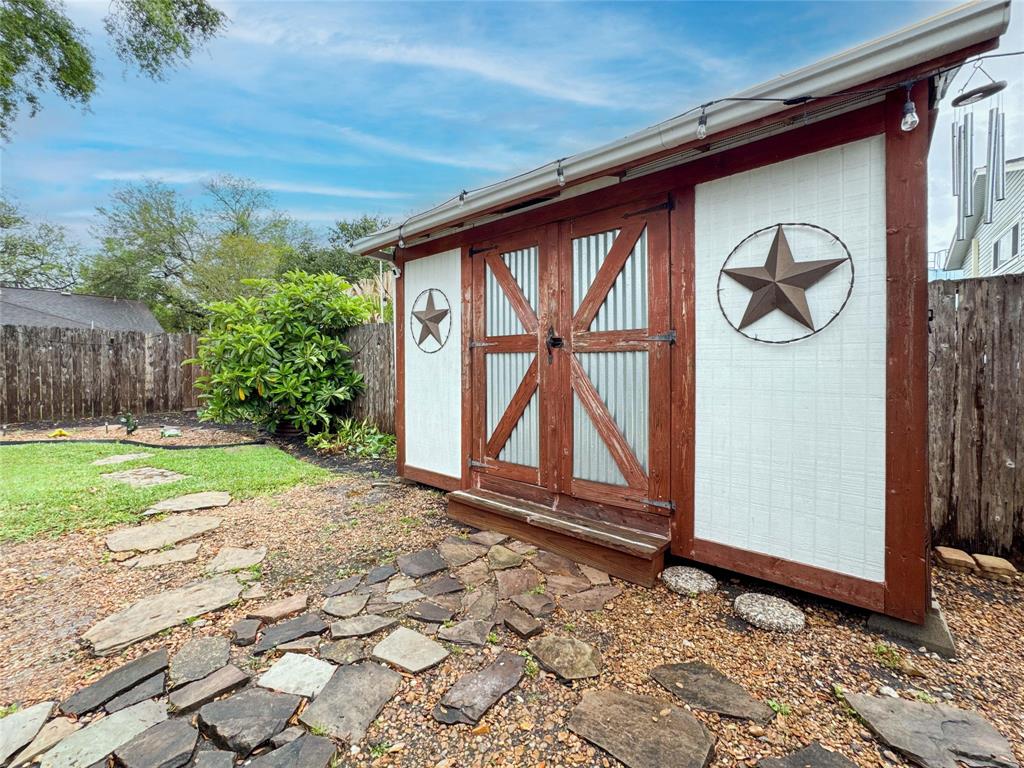 5014 Pennystone Way, Friendswood, Texas image 30