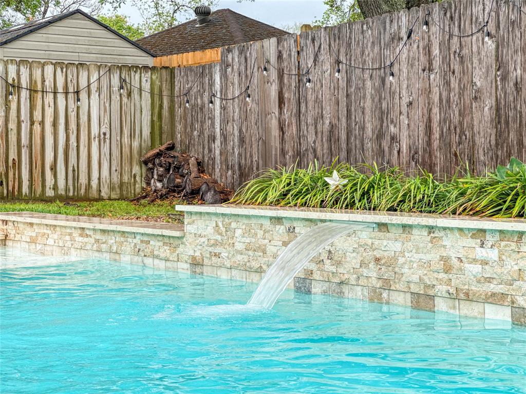 5014 Pennystone Way, Friendswood, Texas image 33
