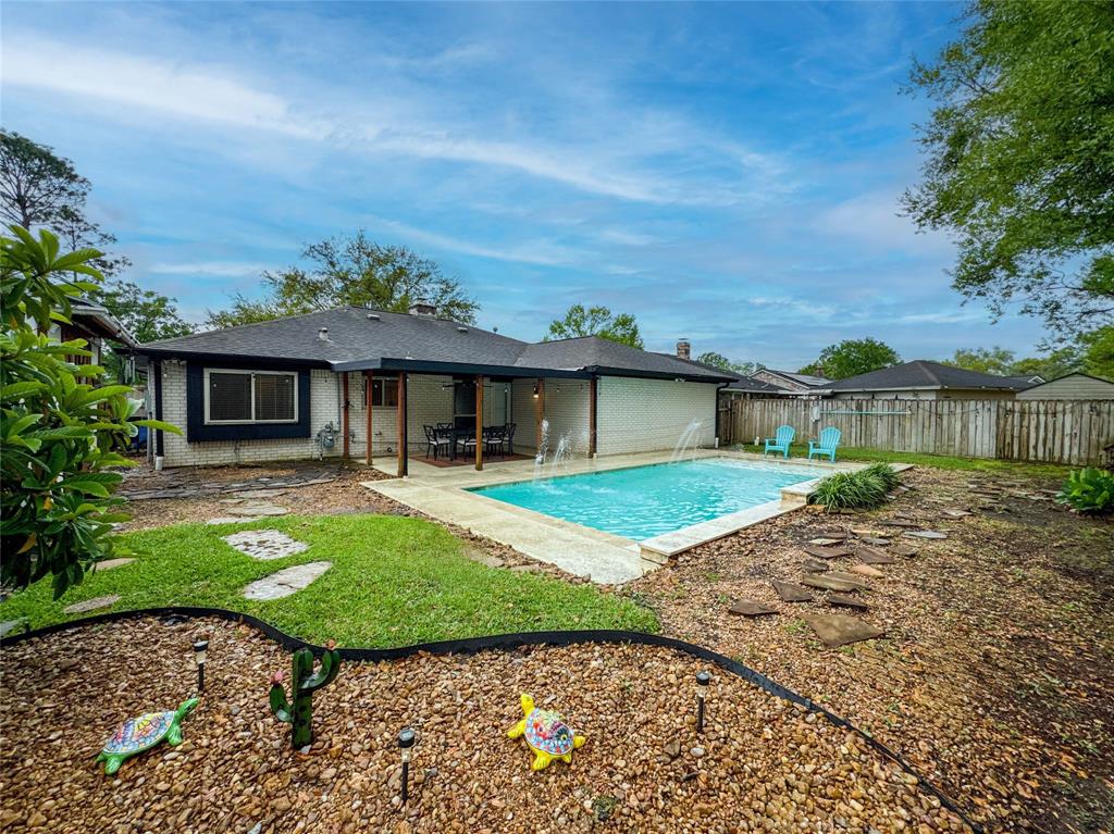 5014 Pennystone Way, Friendswood, Texas image 34
