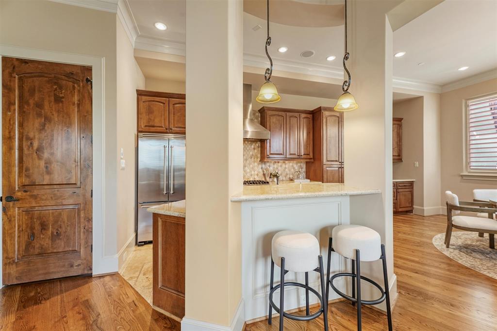 303 Calle Sevilla Place, Houston, Texas image 21