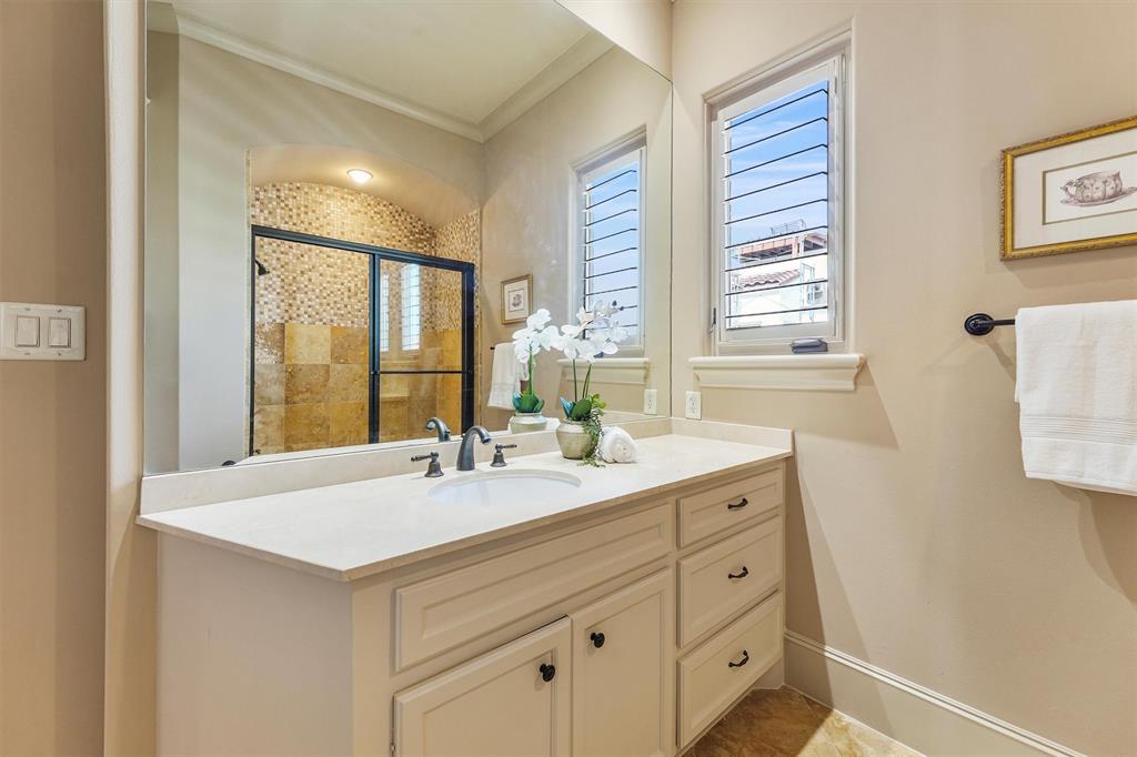 303 Calle Sevilla Place, Houston, Texas image 39