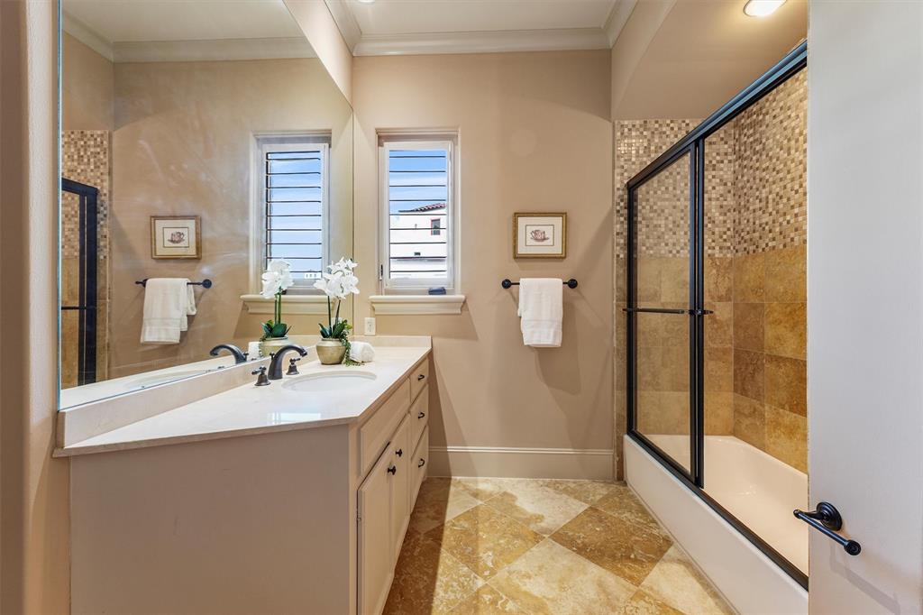 303 Calle Sevilla Place, Houston, Texas image 38